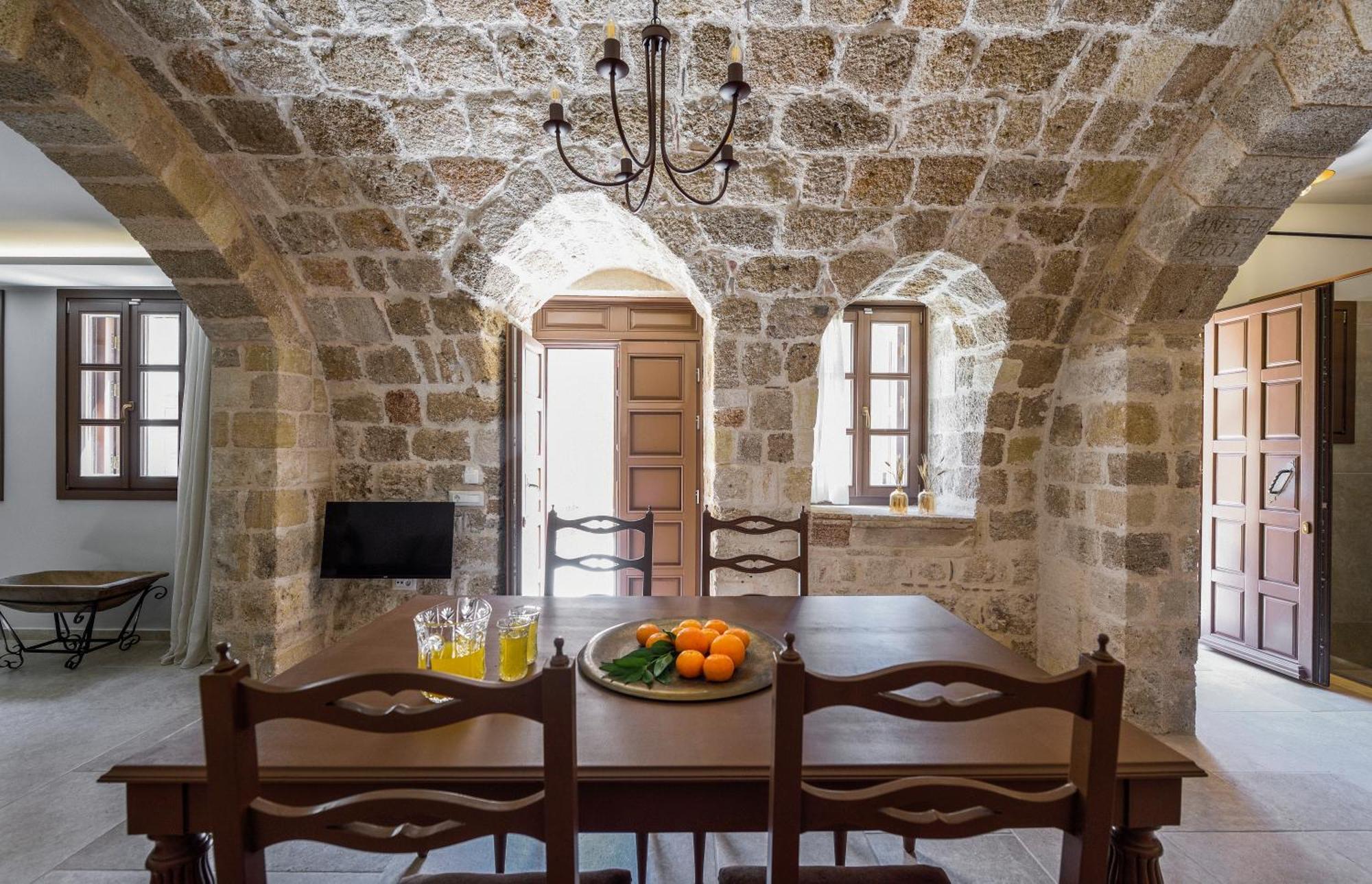 Spanish Knights Inn Rhodes City Buitenkant foto