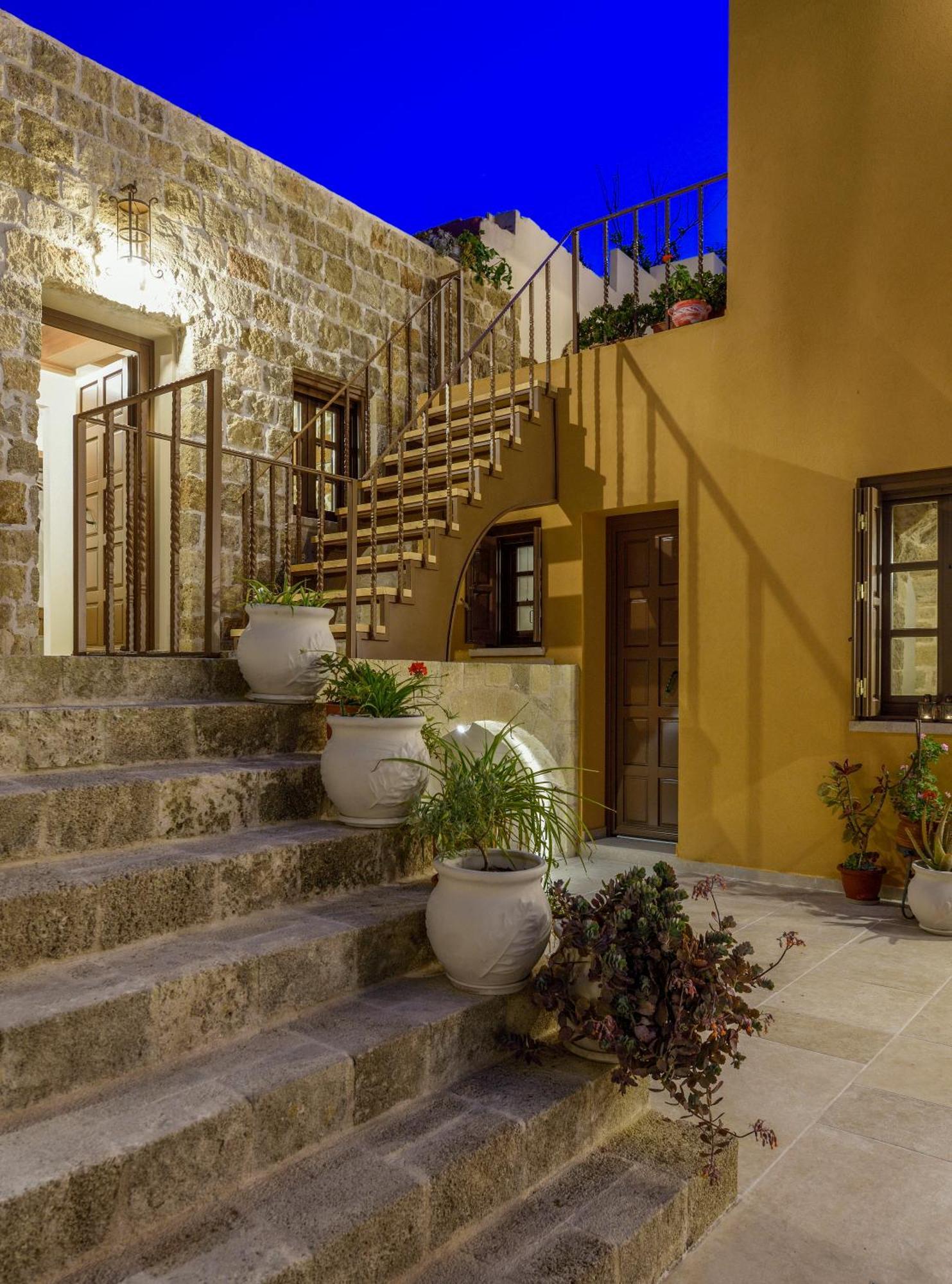 Spanish Knights Inn Rhodes City Buitenkant foto