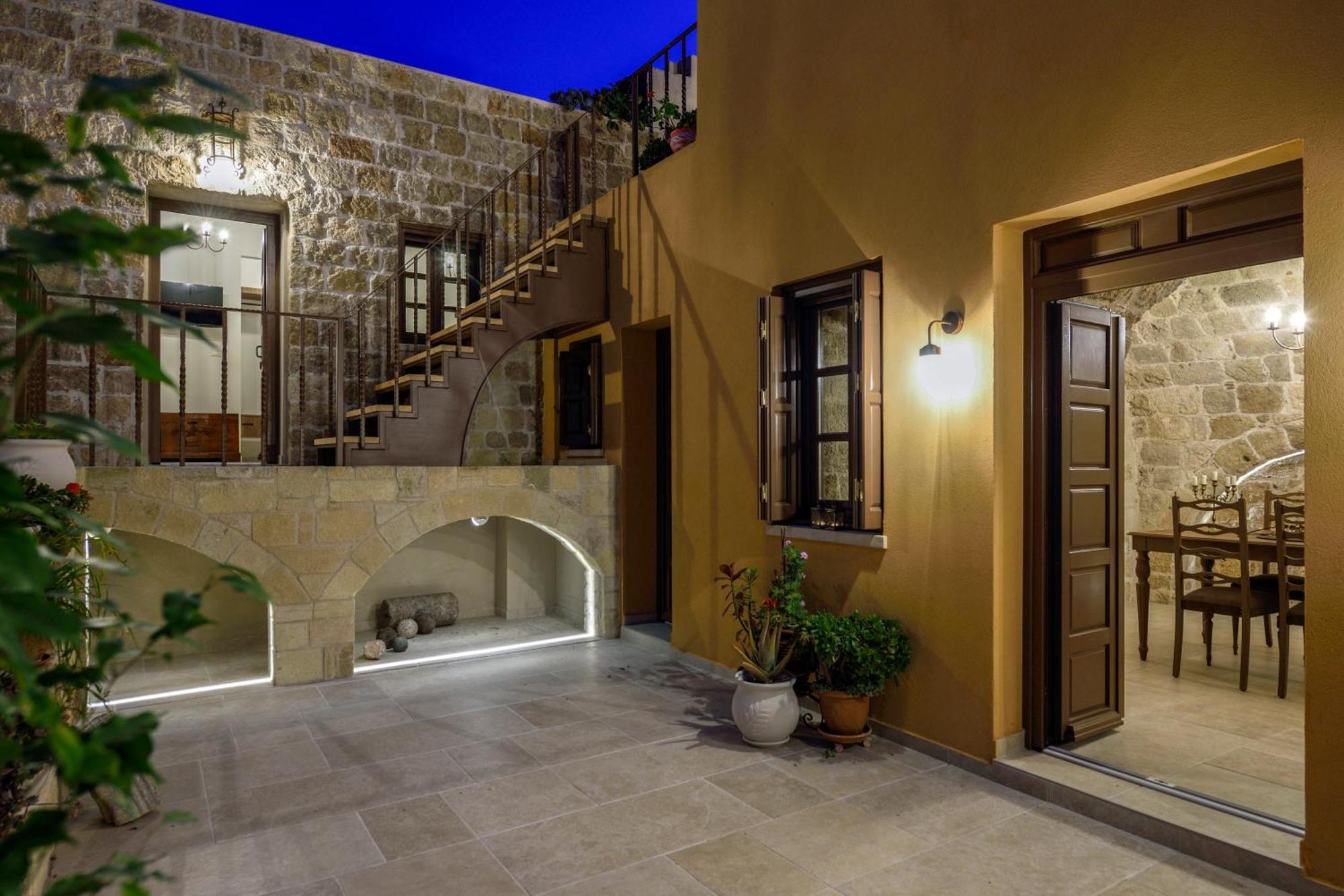 Spanish Knights Inn Rhodes City Buitenkant foto