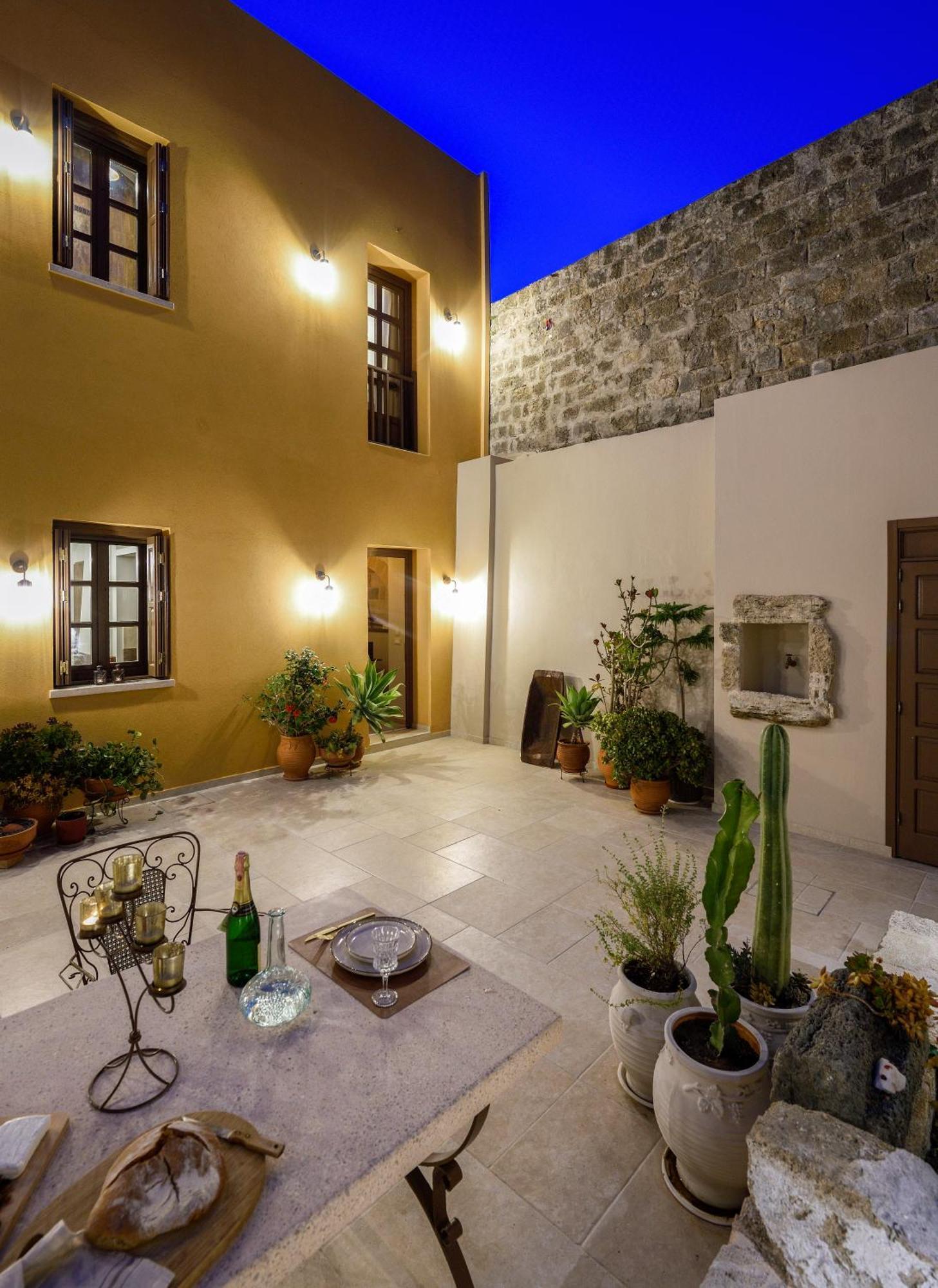 Spanish Knights Inn Rhodes City Buitenkant foto